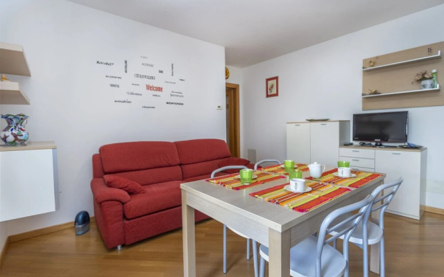 Ai Gelsomini-APT with Terrace & Parking