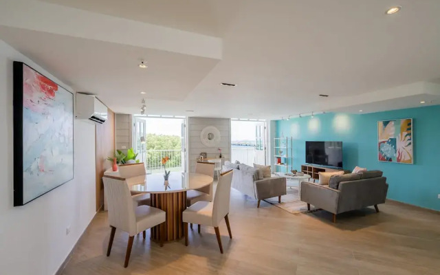 w Phenomenal 2BR w Fantastic View in Panama
