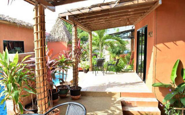Panisara Pool Villa Huahin