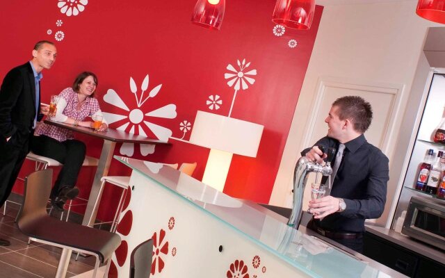 ibis Senlis