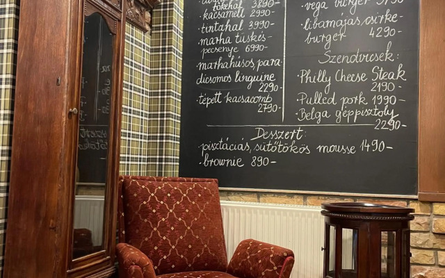 Révész Hotel