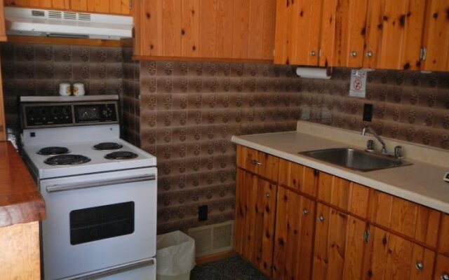 H & H Restaurant and Resort