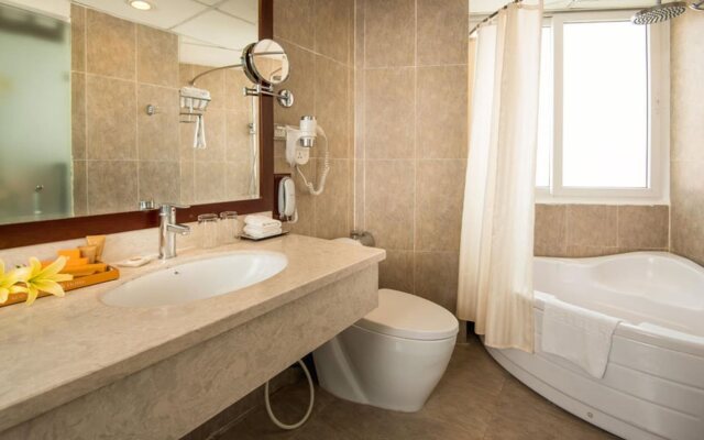 May De Ville Trendy Hotel & Spa