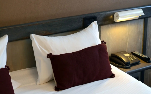 Ariana Hotel