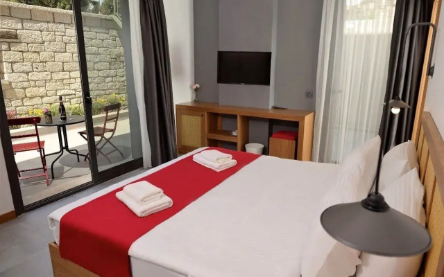 Yerli Otel Alacati