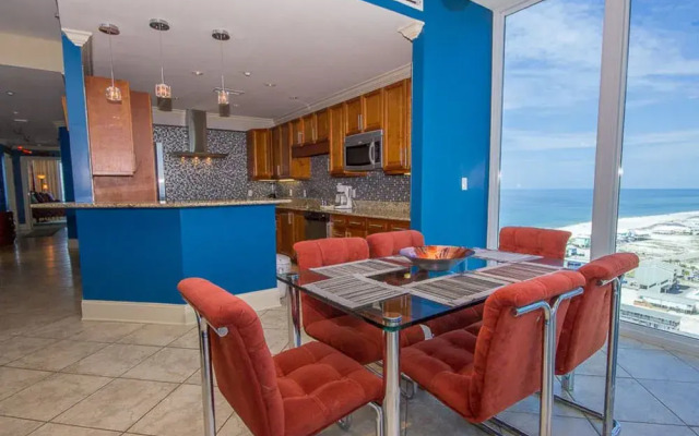 Bel Sole Penthouse 1801 - 4 Br condo