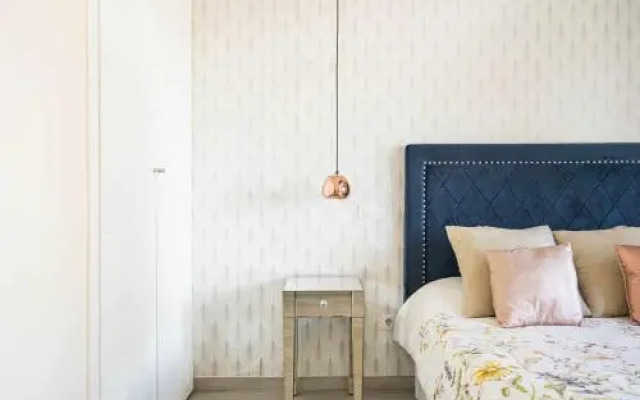 Cuidadosamente Decorado Apartamento Junto Al Metro