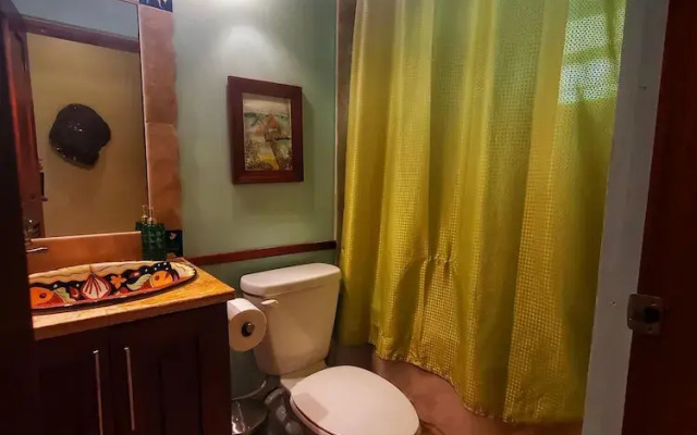 Lucky Duck Villa - Huge Beachfront Pool and Pier