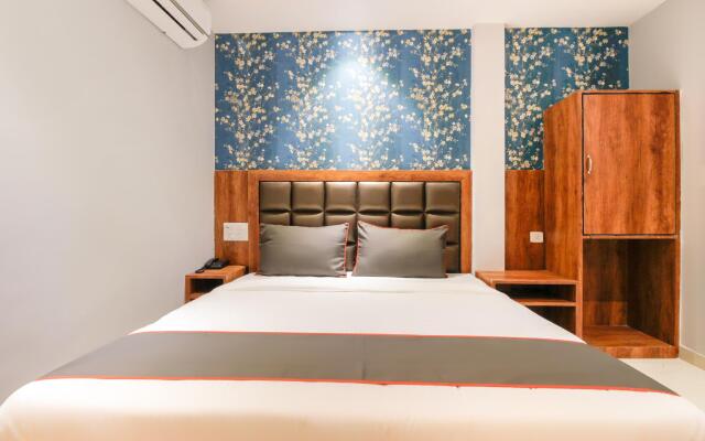 OYO Flagship 75122 Raydission Inn