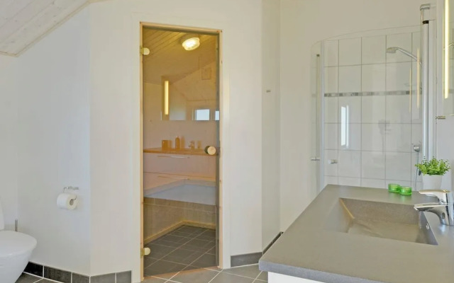 8 Person Holiday Home in Hemmet
