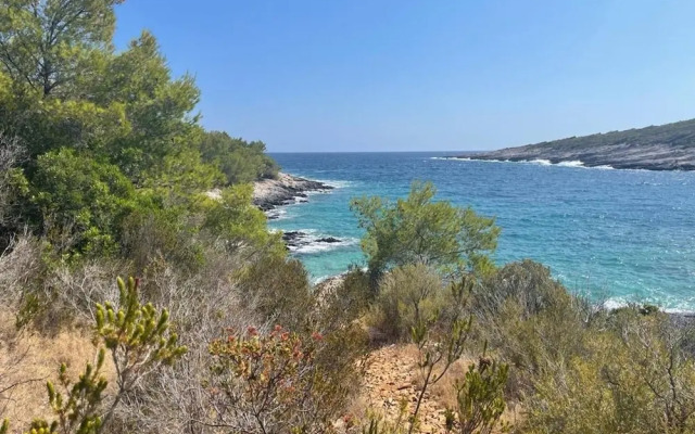 Sunrise Sunset Seaview Walk to Vis Iconic Beaches
