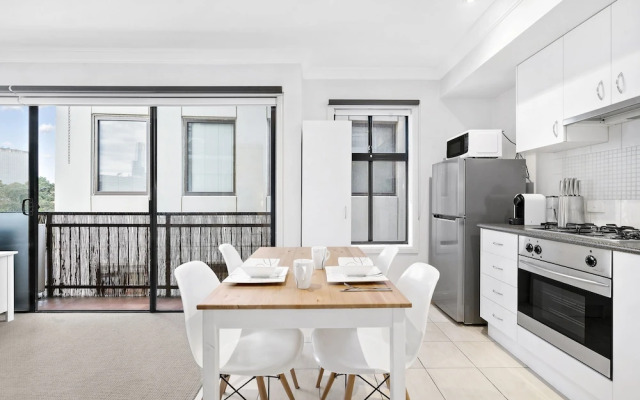 SIENNA, 1BDR South Melbourne Apartment