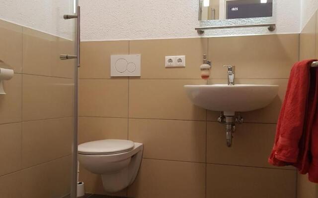 Sunnys Hotel & Residence