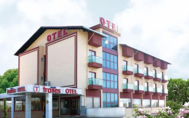 Tralles Hotel