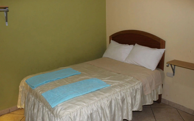 Posada de Percybal Lago Inn