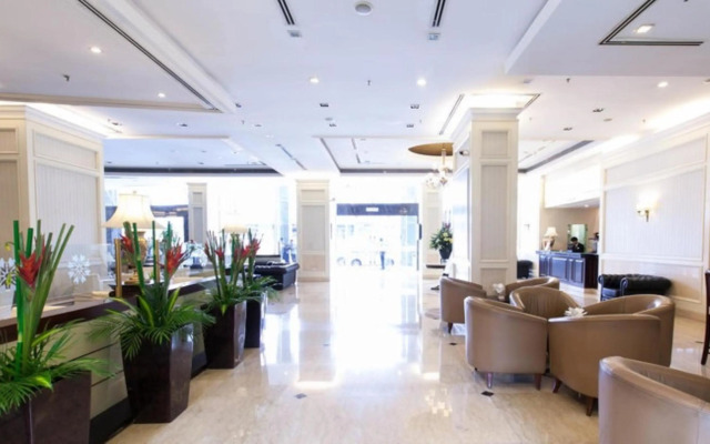 Royale Chulan The Curve