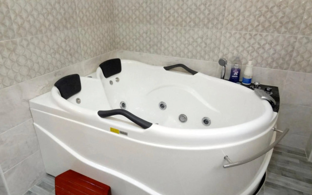 The Executive Villa Inn & Suites