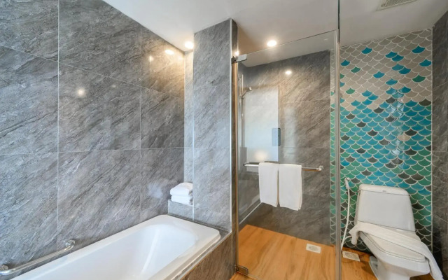 Nora Buri Resort & Spa