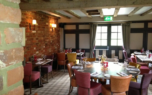 The Crown Pub, Dining & Rooms