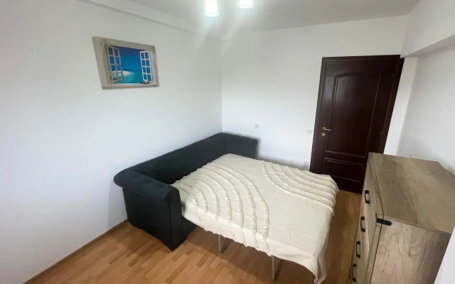 National Arena Mega Mall Elana Apartment