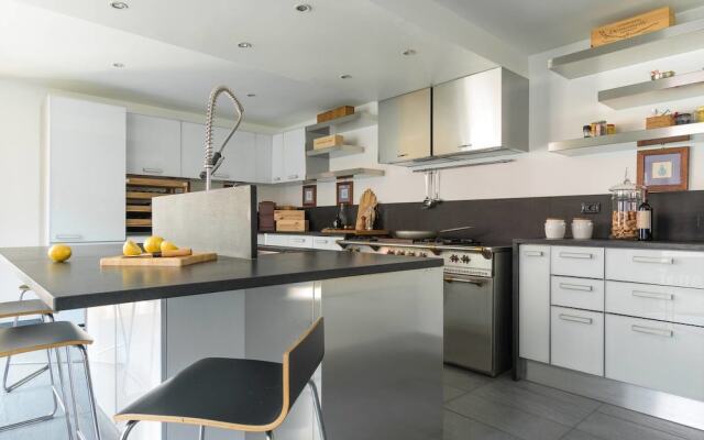 Fabulous 600m2 Loft
