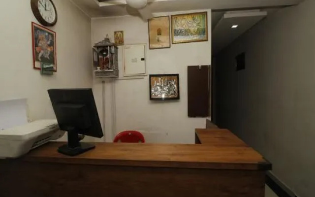 Oyo 38762 Hotel Lucky Inn