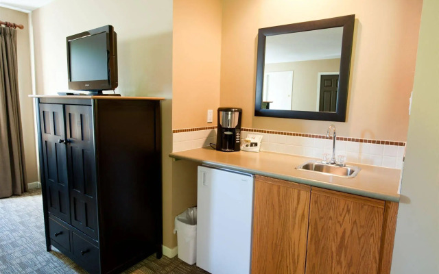 Pacific Shores Resort & Spa