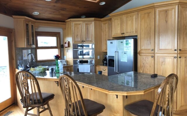 Mountain Lake Paradise