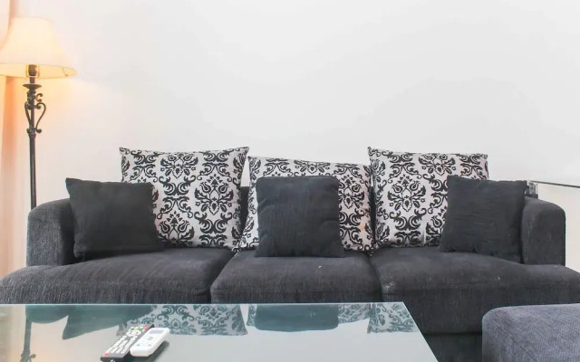 Fully Furnished with Cozy Design 2BR The Bellezza Apartment