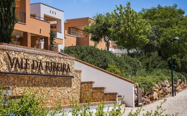 Vale da Ribeira Residences