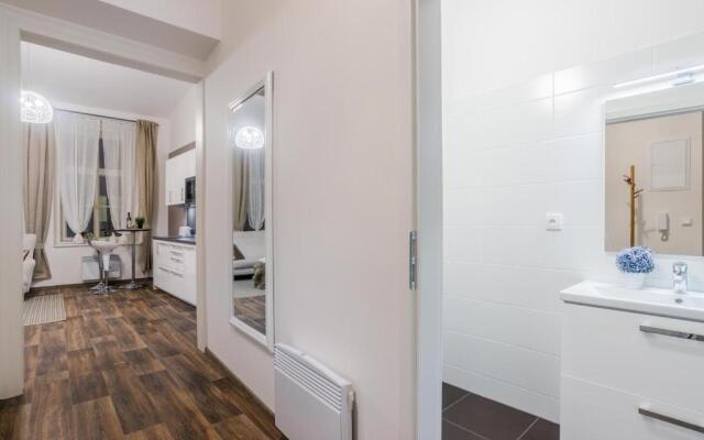 Prague Apt Near Charles Bridge By Michalandfriends