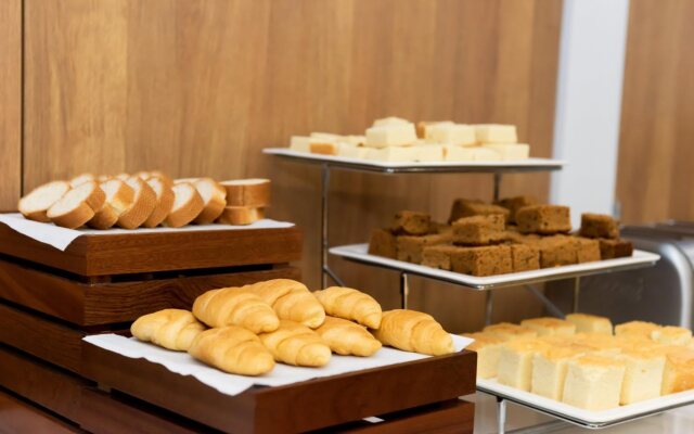 Holiday Inn Express Shanghai Tangzhen by IHG