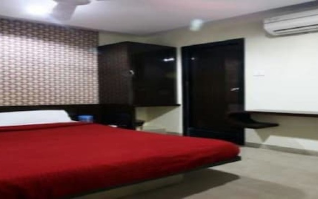 Room Maangta 100 - Andheri East