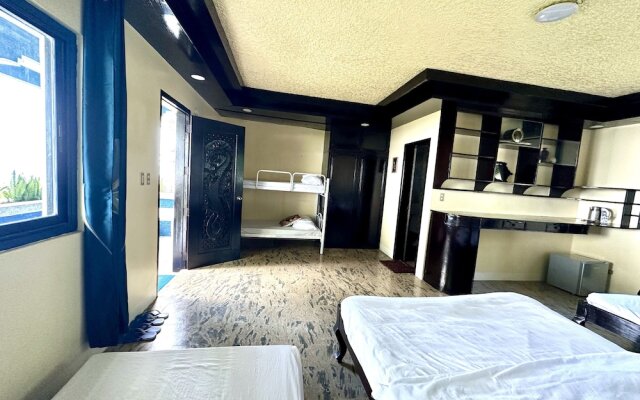 Emmalyn's Paradise Resort