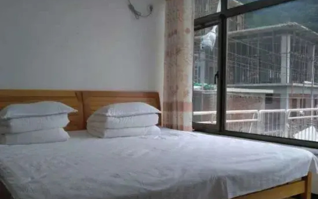 Beijing Sunshine Courtyard Farmhouse