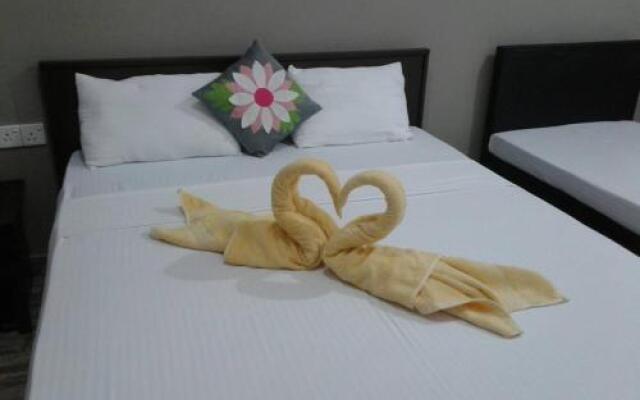 Trinco Hemach Beach Hotel