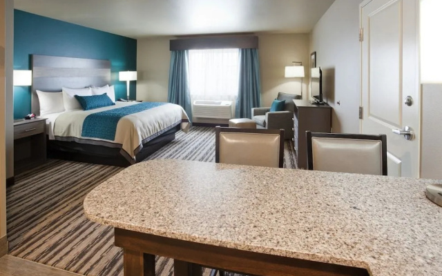 GrandStay Hotel & Suites Valley City