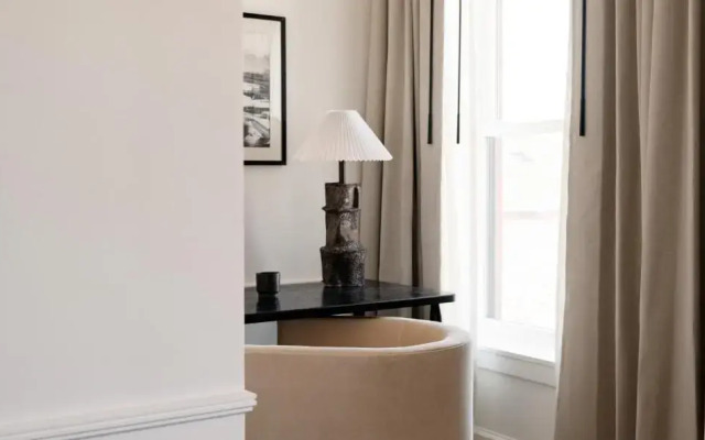 Longfellow Hotel