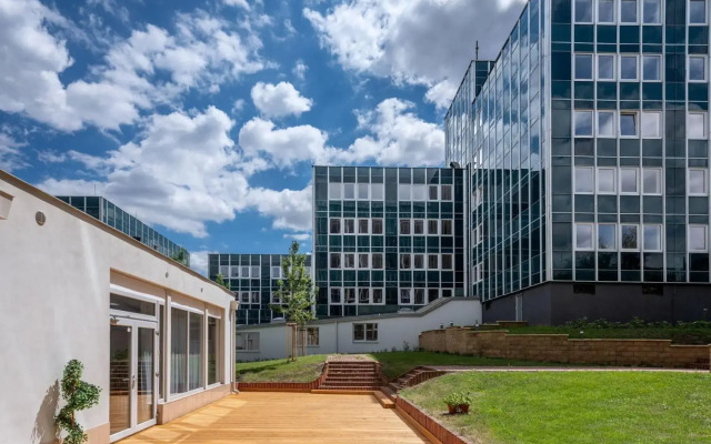 Wellness studio! Finnish sauna, Whirlpool, Gym & more!