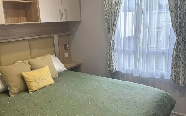 Mikey 3 bed Balcony Rhyl