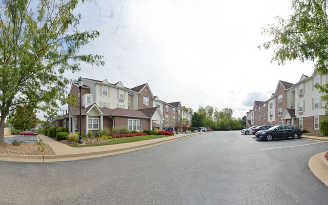 Candlewood Suites St. Louis - St. Charles