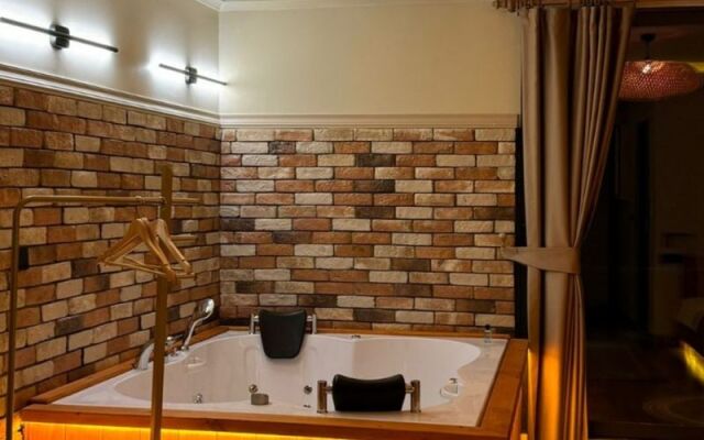 Valent Suit Bungalov