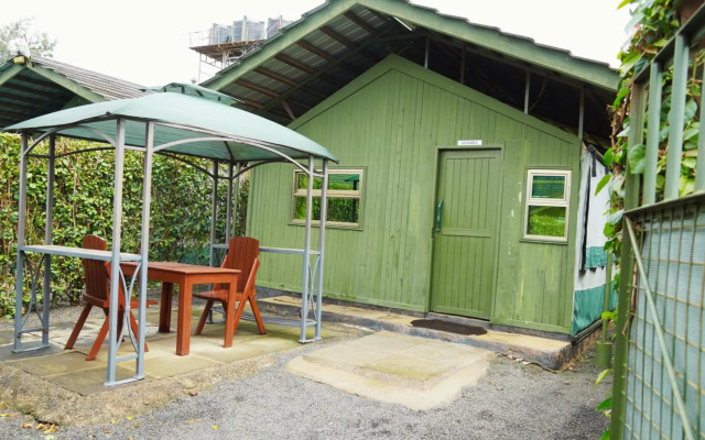 Stedmak Gardens And Recreation Centre
