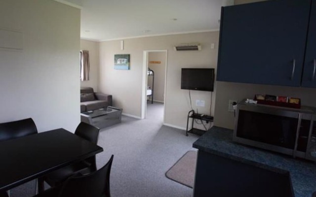 Raglan Holiday Park