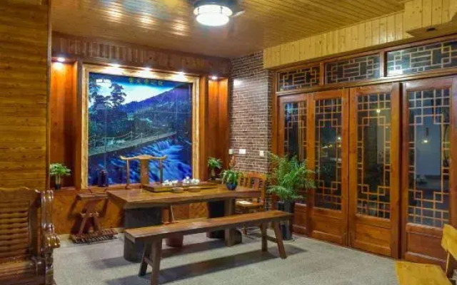 Firefly Inn