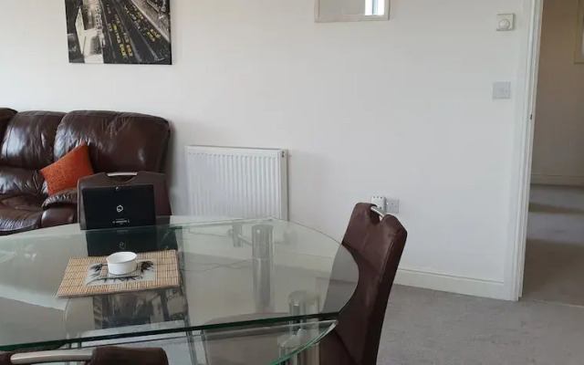 GF-Luxury Apartment