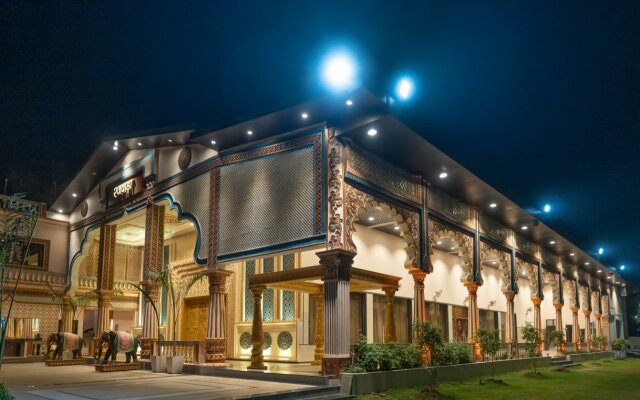 Hotel Rajwada Resort