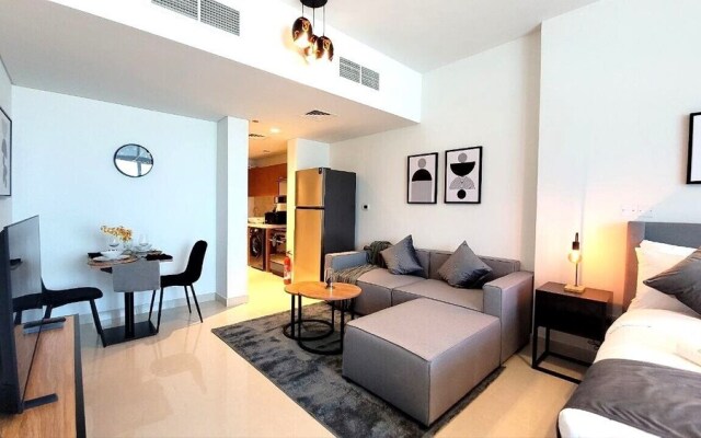 Pristine Studio with Canal View - 703