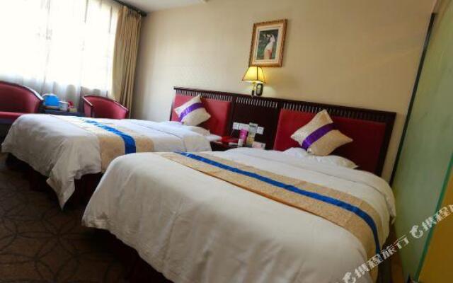 Meiyijia Business Hotel (Guangyuan Pingqiao Qintai Square Food Street)