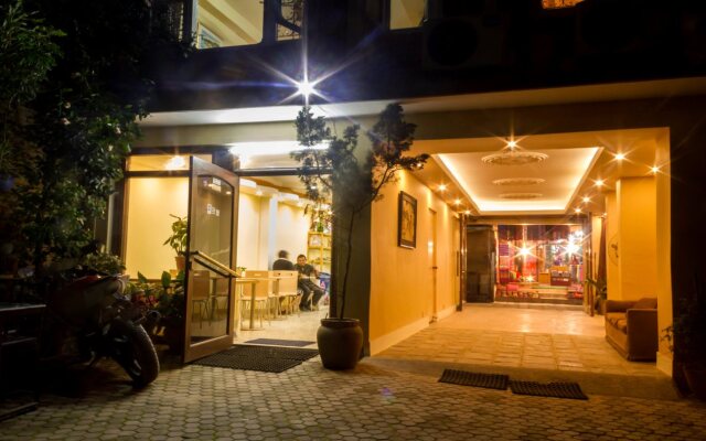 Hotel Jagat